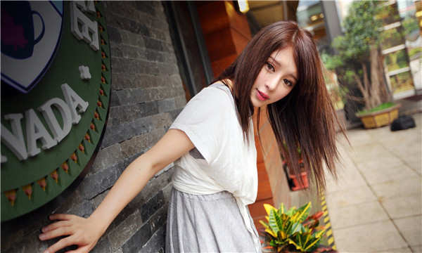 文登想找一个女性生孩子给报酬-｛找个女人生孩子多少钱｝